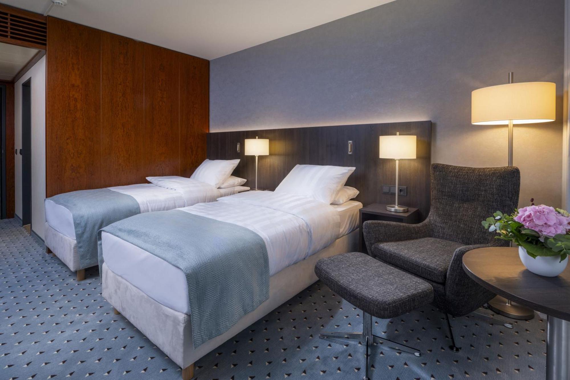 Maritim Hotel Brema Zewnętrze zdjęcie
